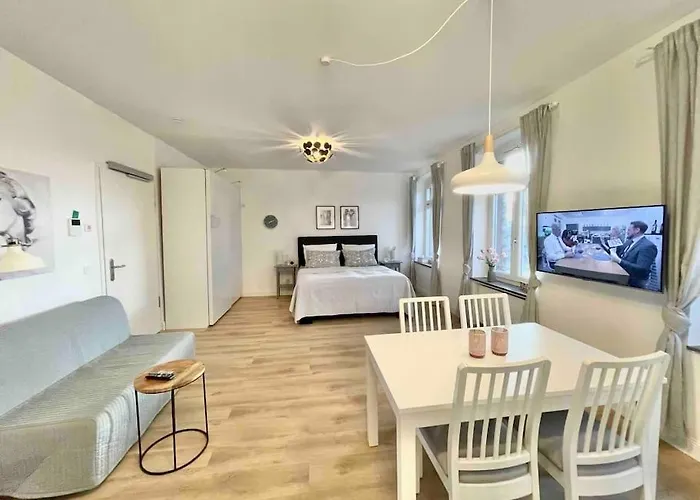 Siegburg- Helles Mit Charme Ice Bhf